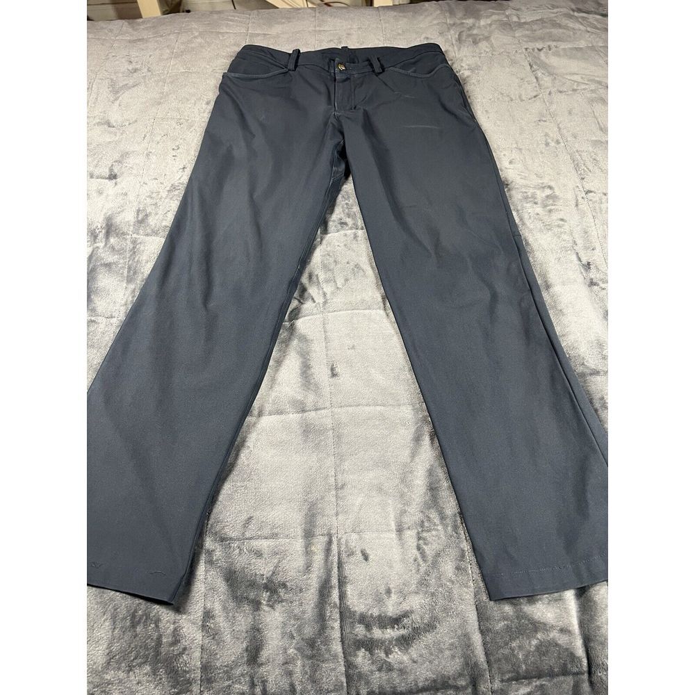 Lululemon Men's Dark‎ Blue Chino Pants Size 34X31